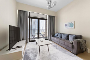 StoneTree - Stunning Lake View - Spacious